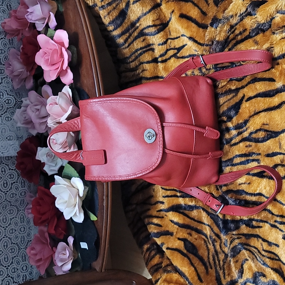 Vintage Leather Coach Red Daypack Backpack 9960 Gem